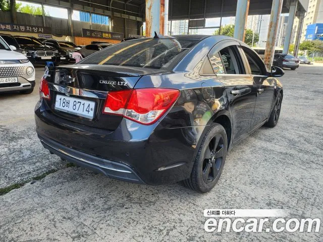 ChevroletGMDaewoo Cruze 2012 thumb 9