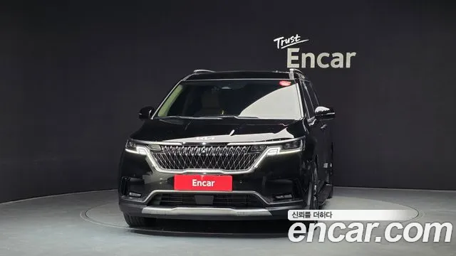 Kia Carnival 2023 thumb 3