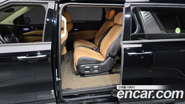Kia Carnival 2023 thumb 11