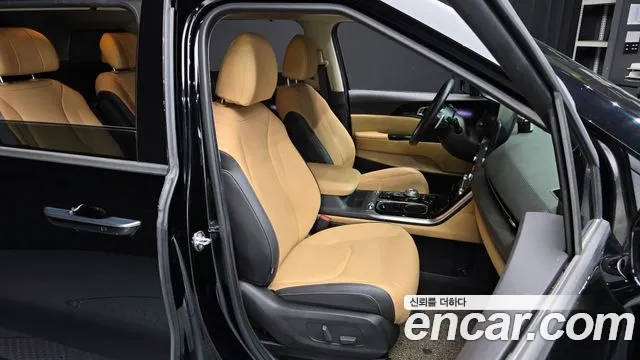 Kia Carnival 2023 thumb 12
