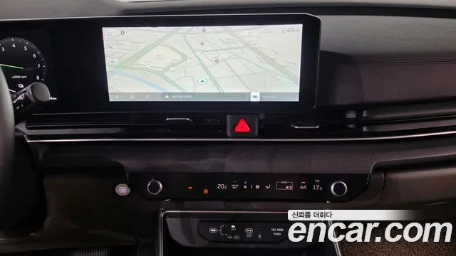 Kia Carnival 2024 thumb 12