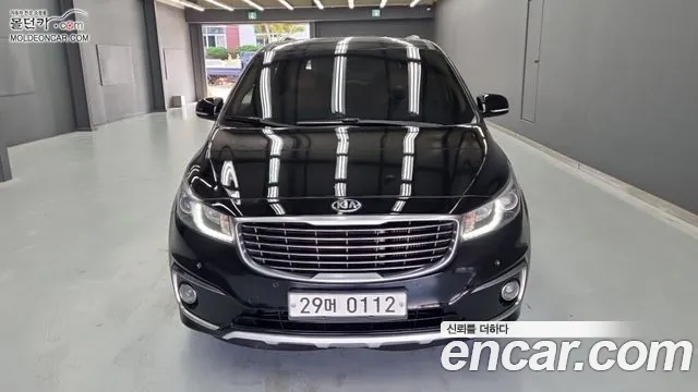 Kia Carnival 2016 thumb 3