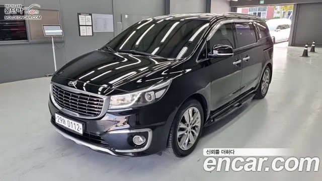 Kia Carnival 2016 thumb 11