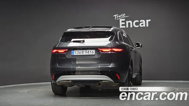 Jaguar F-Pace 2022 thumb 4
