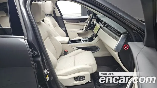 Jaguar F-Pace 2022 thumb 10