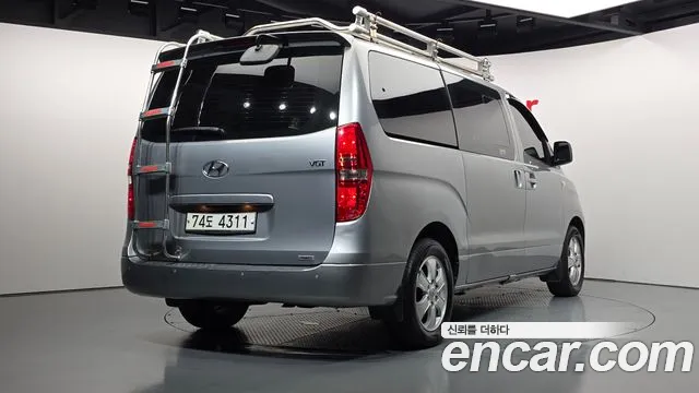 Hyundai Starex 2019 thumb 2