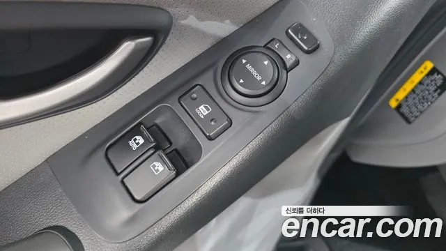 Hyundai Starex 2019 thumb 11