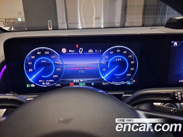 Mercedes-Benz EQB 2026 thumb 8