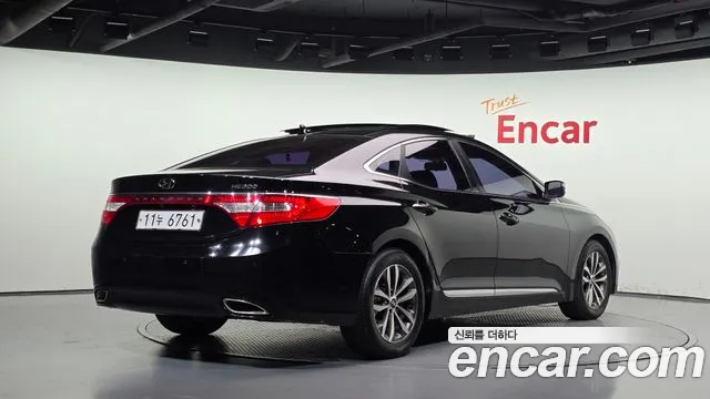 Hyundai Grandeur 2012 thumb 2
