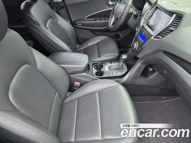 Hyundai Santa Fe 2013 thumb 8