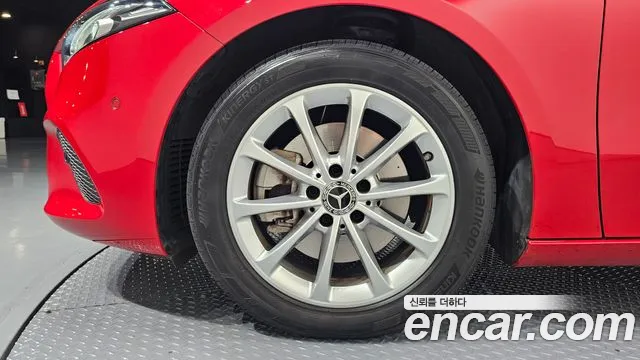 Mercedes-Benz A-Класс 2019 thumb 5