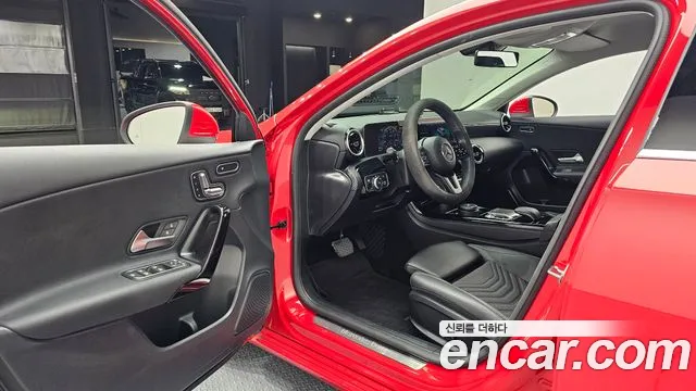 Mercedes-Benz A-Класс 2019 thumb 10