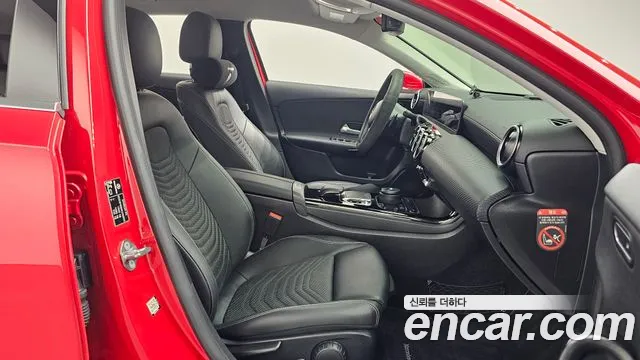 Mercedes-Benz A-Класс 2019 thumb 11