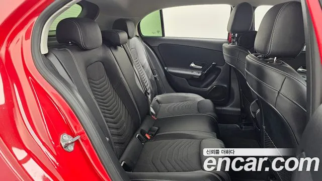 Mercedes-Benz A-Класс 2019 thumb 12