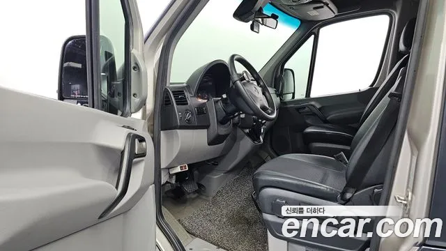 Mercedes-Benz Sprinter 2017 thumb 10