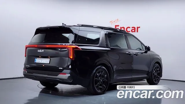 Kia Carnival 2024 thumb 2
