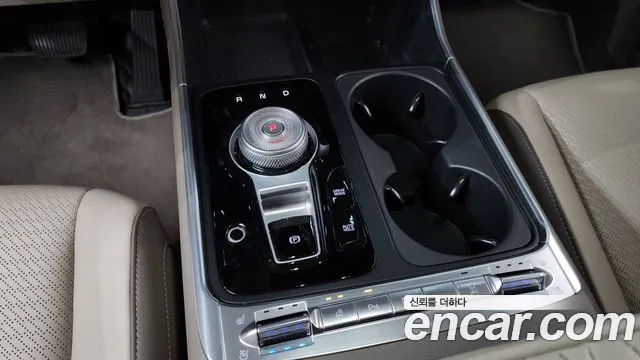 Kia Carnival 2024 thumb 9