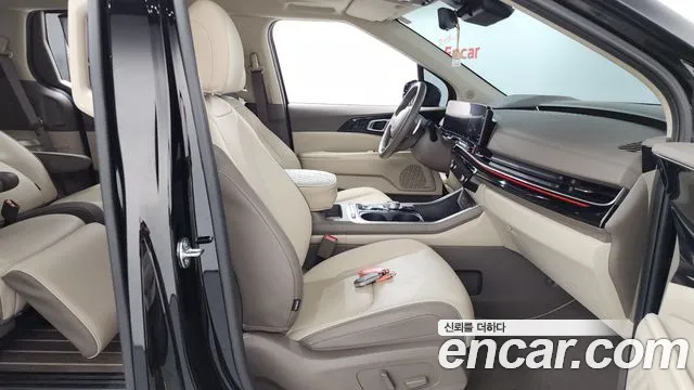 Kia Carnival 2024 thumb 11