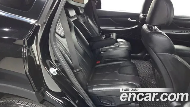 Hyundai Santa Fe 2018 thumb 12
