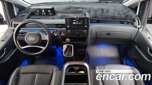 Hyundai Staria 2024 thumb 7