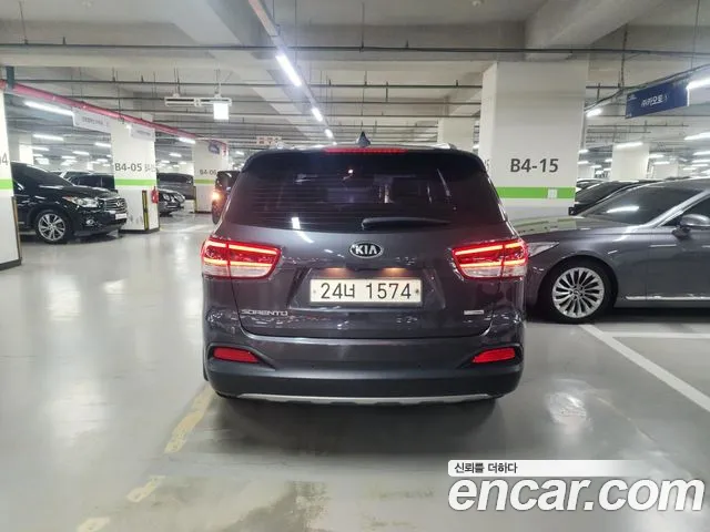 Kia Sorento 2017 thumb 3