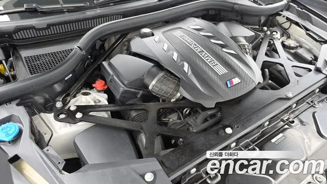 BMW X5M 2021 thumb 6