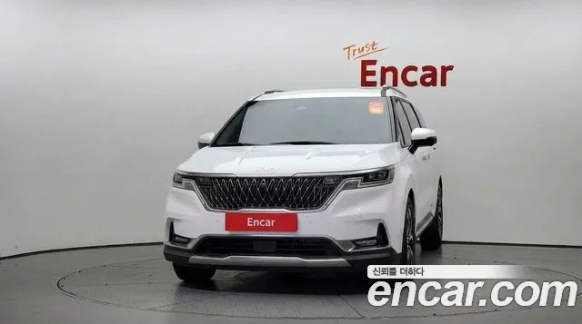 Kia Carnival 2023 thumb 3