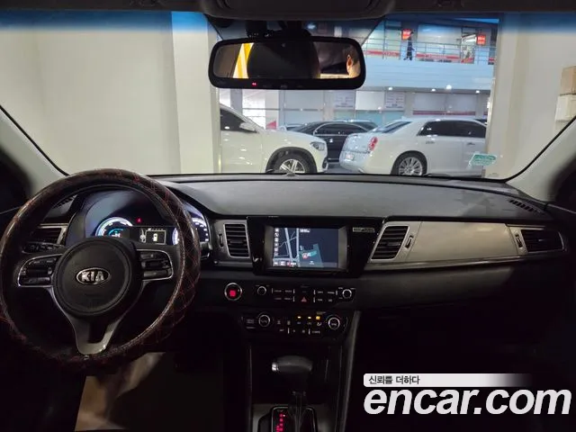 Kia Niro 2016 thumb 7