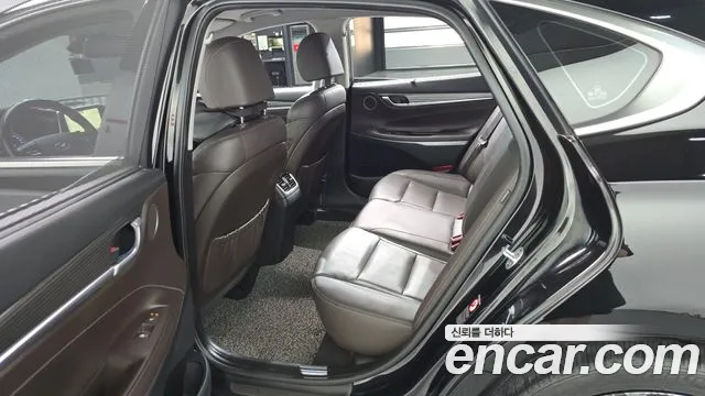 Hyundai Grandeur 2017 thumb 11