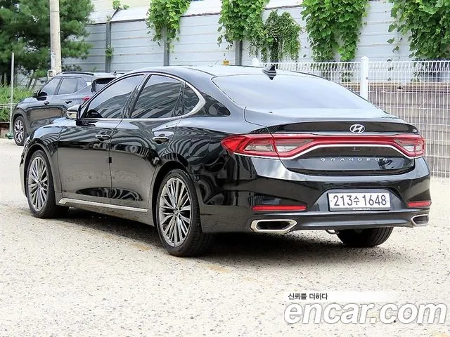 Hyundai Grandeur 2017 thumb 3