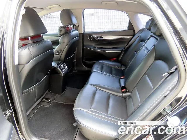 Hyundai Grandeur 2017 thumb 6