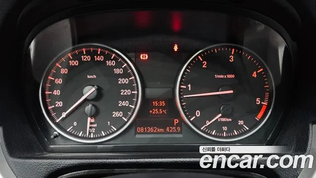 BMW 3-Series 2011 thumb 8