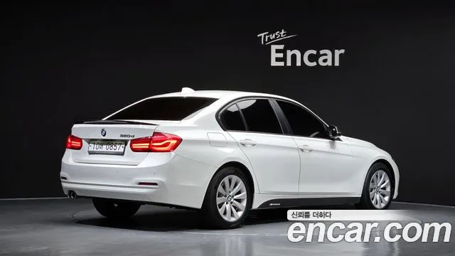 BMW 3-Series 2015 thumb 2