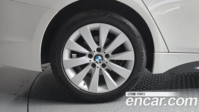 BMW 3-Series 2015 thumb 5