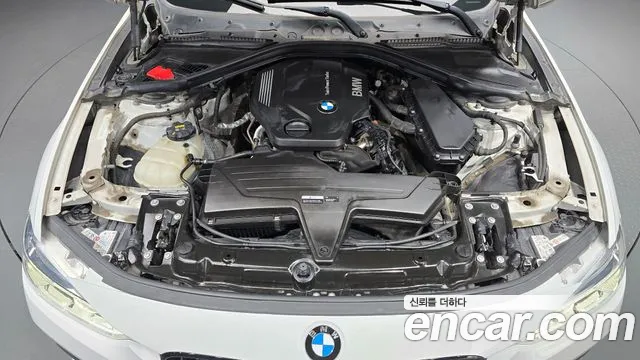 BMW 3-Series 2015 thumb 6