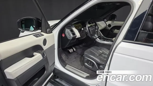 Land Rover Range Rover Sport 2016 thumb 10