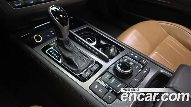 Hyundai Genesis 2016 thumb 9