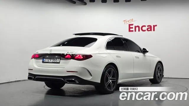 Mercedes-Benz E-Класс 2026 thumb 2