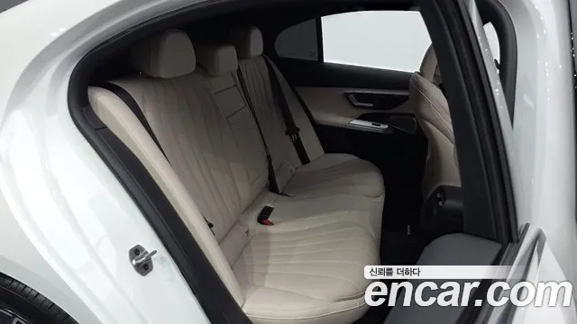 Mercedes-Benz E-Класс 2026 thumb 11