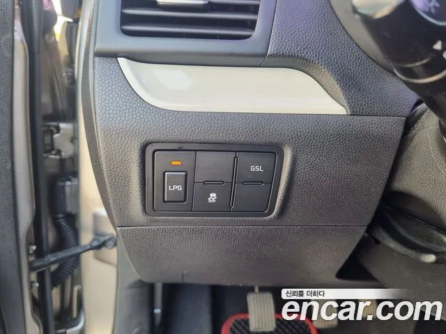 Kia Morning 2016 thumb 10