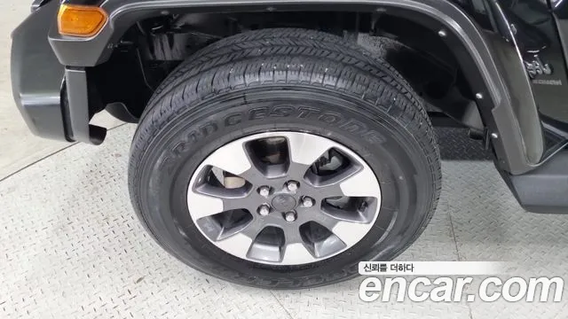 Jeep Wrangler 2023 thumb 5