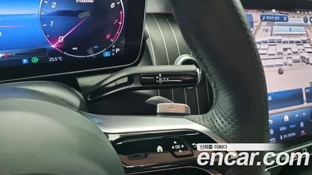 Mercedes-Benz GLC 2024 thumb 12