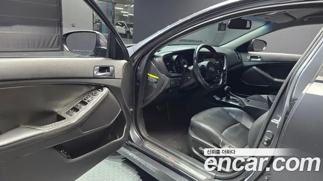 Kia K5 2013 thumb 10