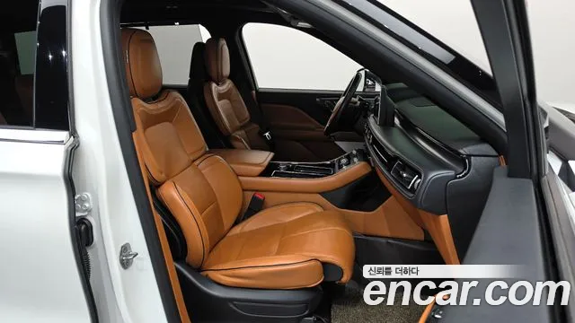 Lincoln Aviator 2021 thumb 11