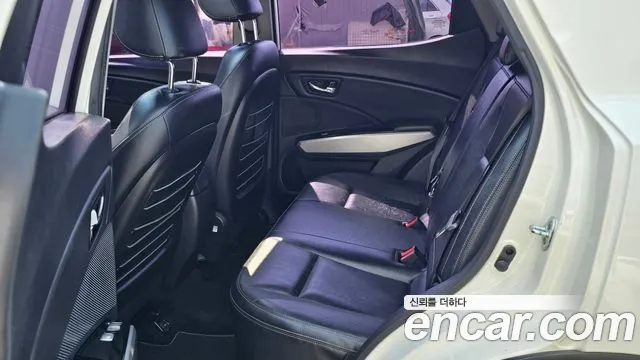 KG_Mobility_Ssangyong TIBOLI 2015 thumb 8
