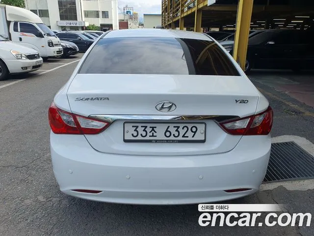 Hyundai Sonata 2011 thumb 4