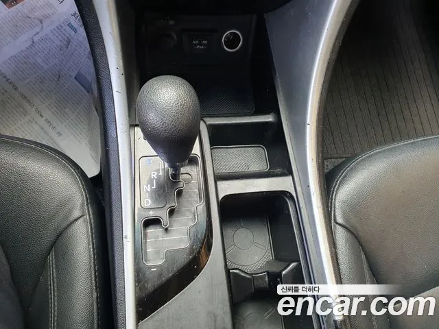 Hyundai Sonata 2011 thumb 9
