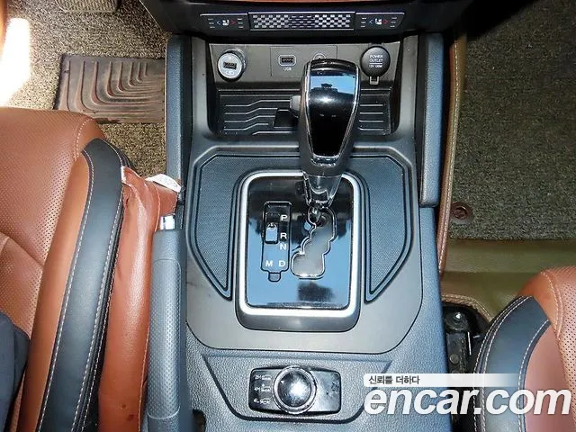 KG_Mobility_Ssangyong Rexton 2018 thumb 9