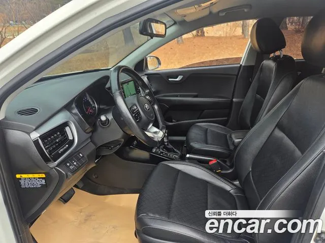 Kia Stonic 2019 thumb 10
