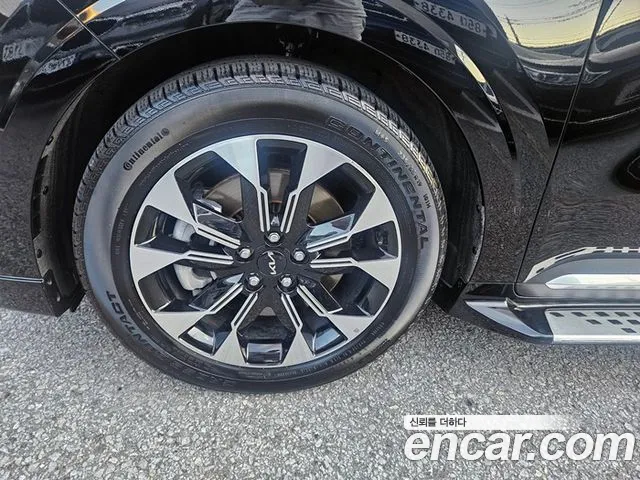 Kia Carnival 2021 thumb 5